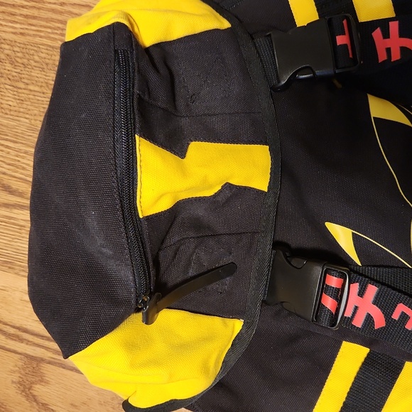 Black and Yellow Pikachu Backpack - Picture 3 of 6